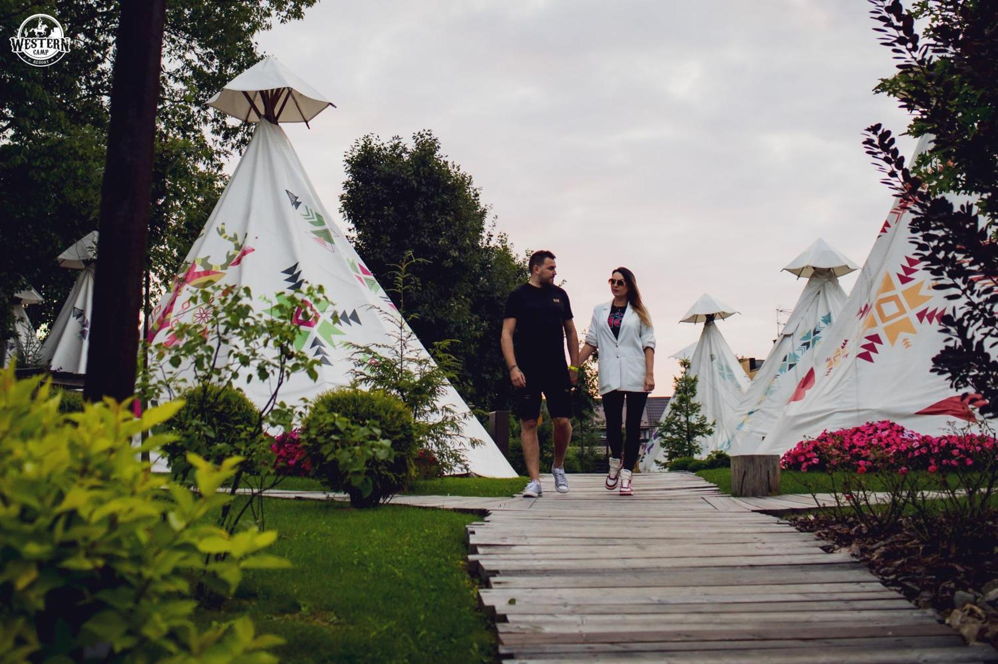 Western Camp Resort Zator Bagian luar foto