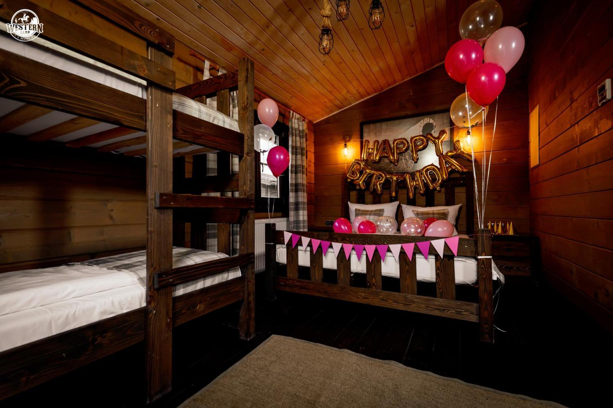 Western Camp Resort Zator Bagian luar foto
