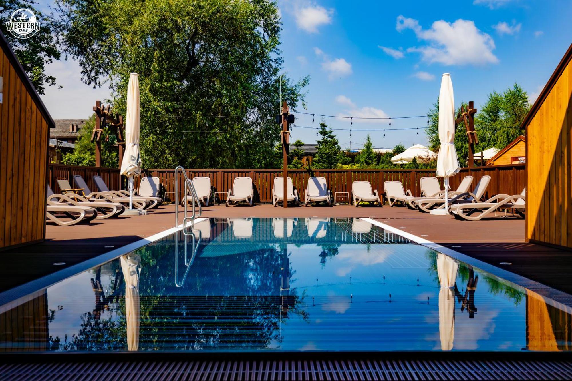 Western Camp Resort Zator Bagian luar foto